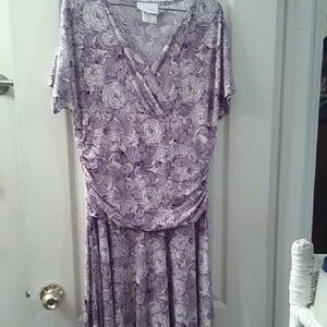 Women's Floral V-Neck Purple Dress